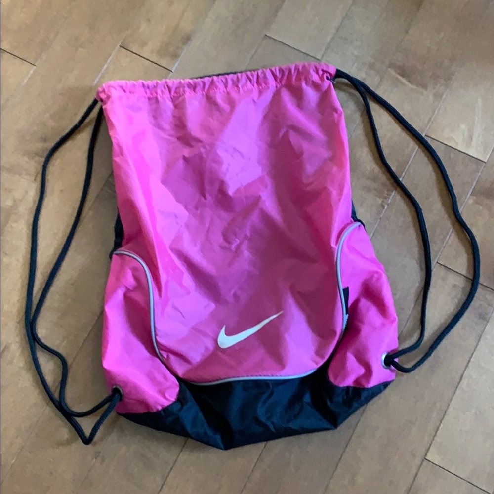 Nike Drawstring Bag - image 1